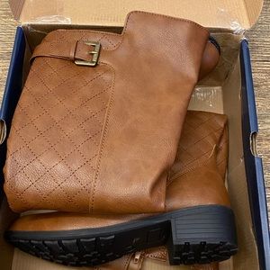 Boots for women